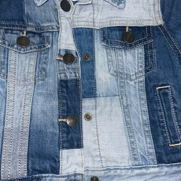 GAP Kids Two-Tone Denim Jacket - Picture 3 of 7